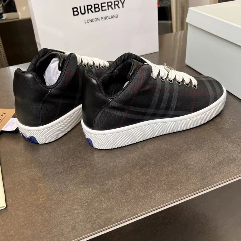 Burberry Low Shoes